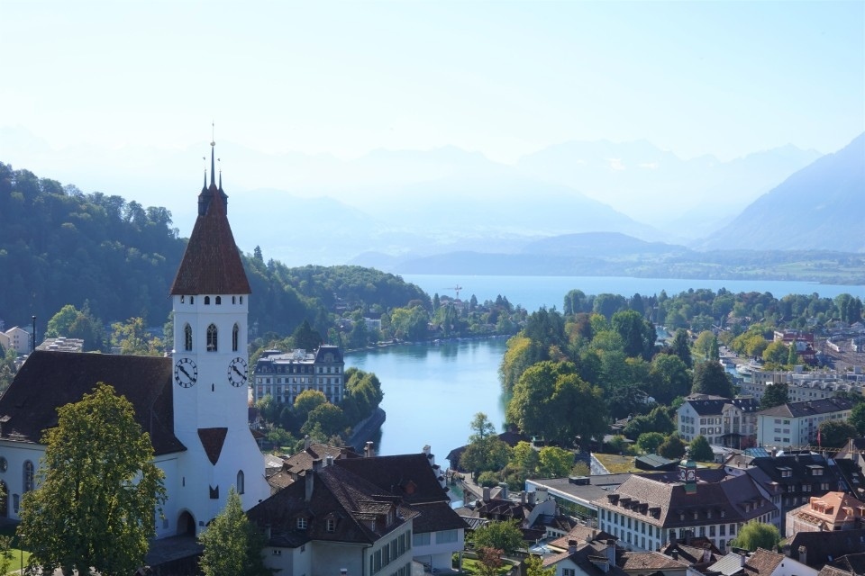 swiss travel pass,thun,圖恩,圖恩城堡,圖恩城堡 門票,圖恩湖,歐洲自由行,瑞士 圖恩城堡,瑞士 圖恩湖,瑞士旅遊 景點,瑞士景點,瑞士景點 圖恩,瑞士景點 土恩,瑞士景點推薦,瑞士自由行,瑞士行程,瑞士通行證 @花洛米一起去玩耍